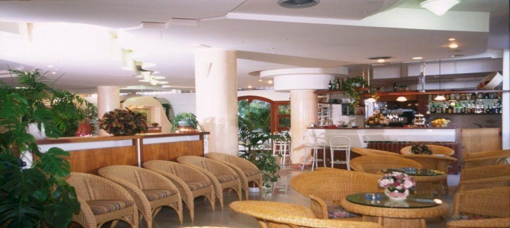 Hotel Baia Santa Barbara Rodi Garganico Eksteriør billede